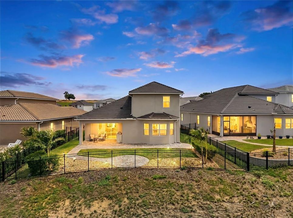 For Sale: $1,150,000 (6 beds, 4 baths, 3516 Square Feet)