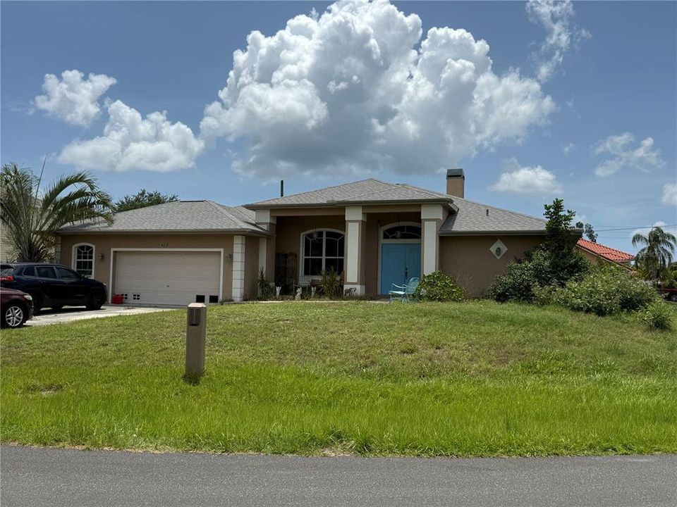 Active With Contract: $279,900 (3 beds, 2 baths, 2111 Square Feet)