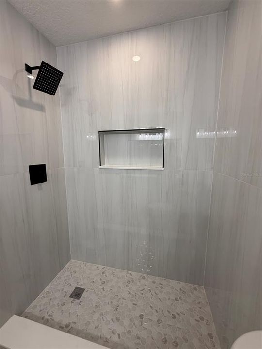 На продажу: $299,000 (3 спален, 2 ванн, 1105 Квадратных фут)