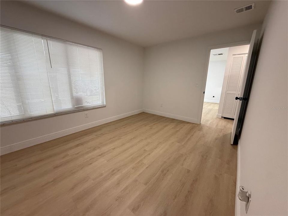 На продажу: $299,000 (3 спален, 2 ванн, 1105 Квадратных фут)