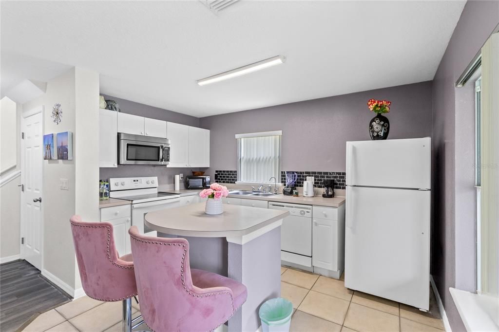 For Sale: $259,000 (4 beds, 3 baths, 1873 Square Feet)