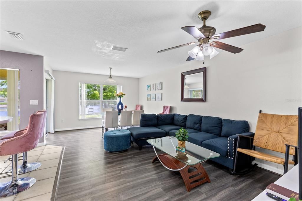For Sale: $259,000 (4 beds, 3 baths, 1873 Square Feet)