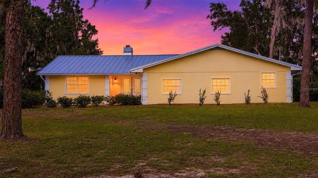 For Sale: $849,000 (3 beds, 2 baths, 3362 Square Feet)