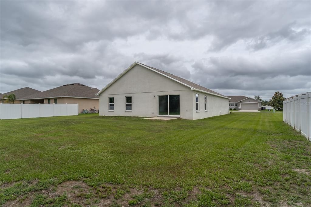 Active With Contract: $289,900 (4 beds, 2 baths, 1965 Square Feet)