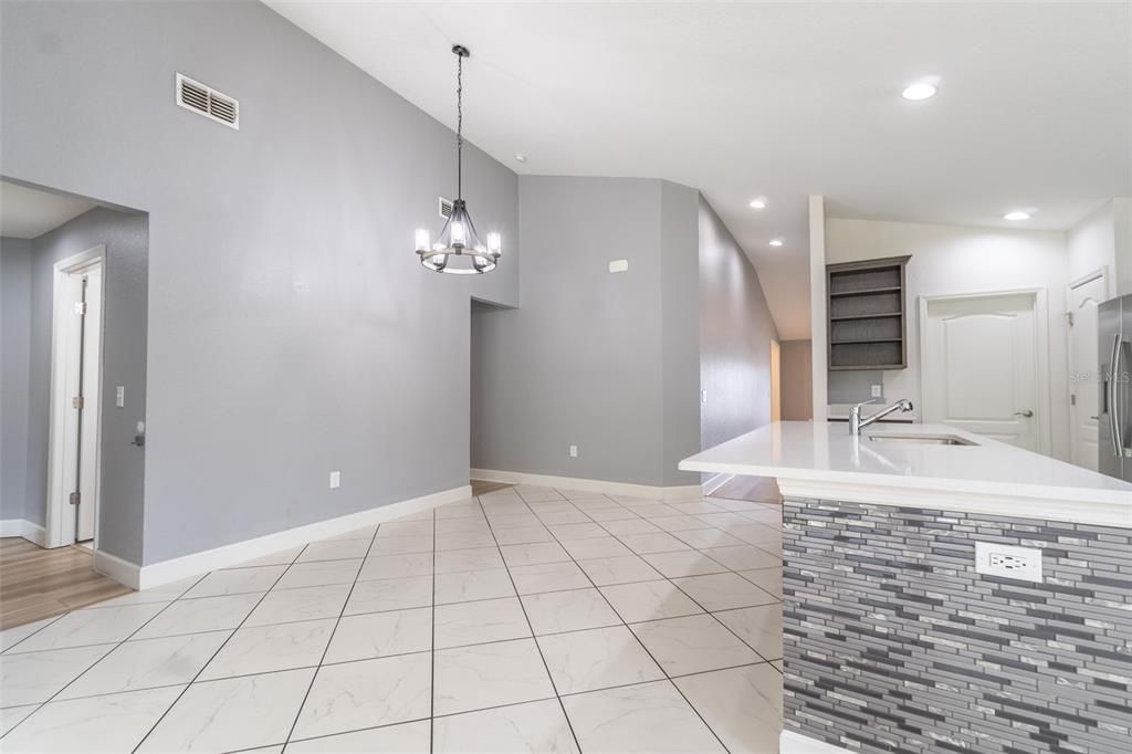 Active With Contract: $289,900 (4 beds, 2 baths, 1965 Square Feet)