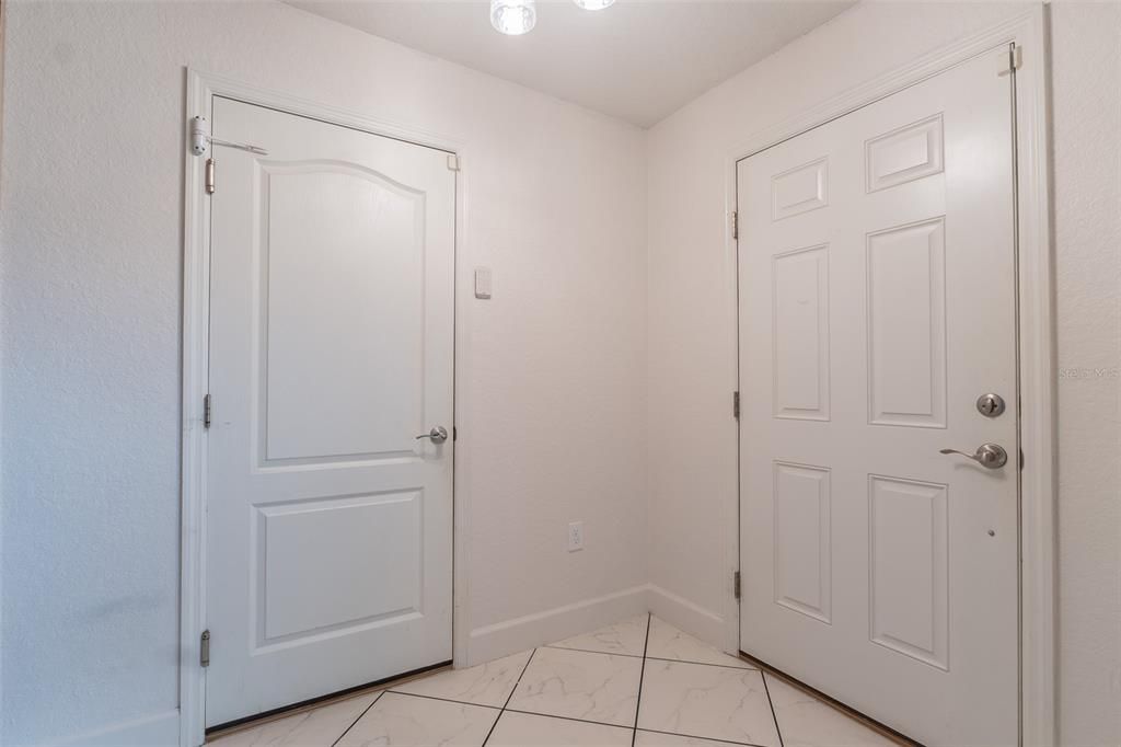 For Sale: $349,900 (4 beds, 2 baths, 1965 Square Feet)