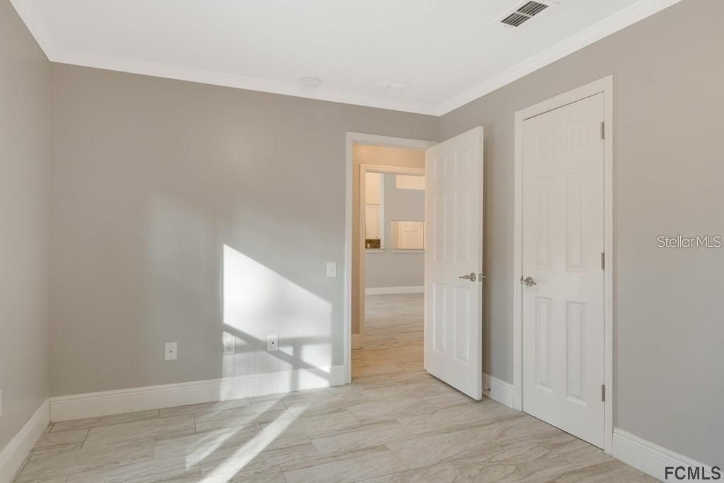 For Rent: $3,200 (4 beds, 3 baths, 2466 Square Feet)
