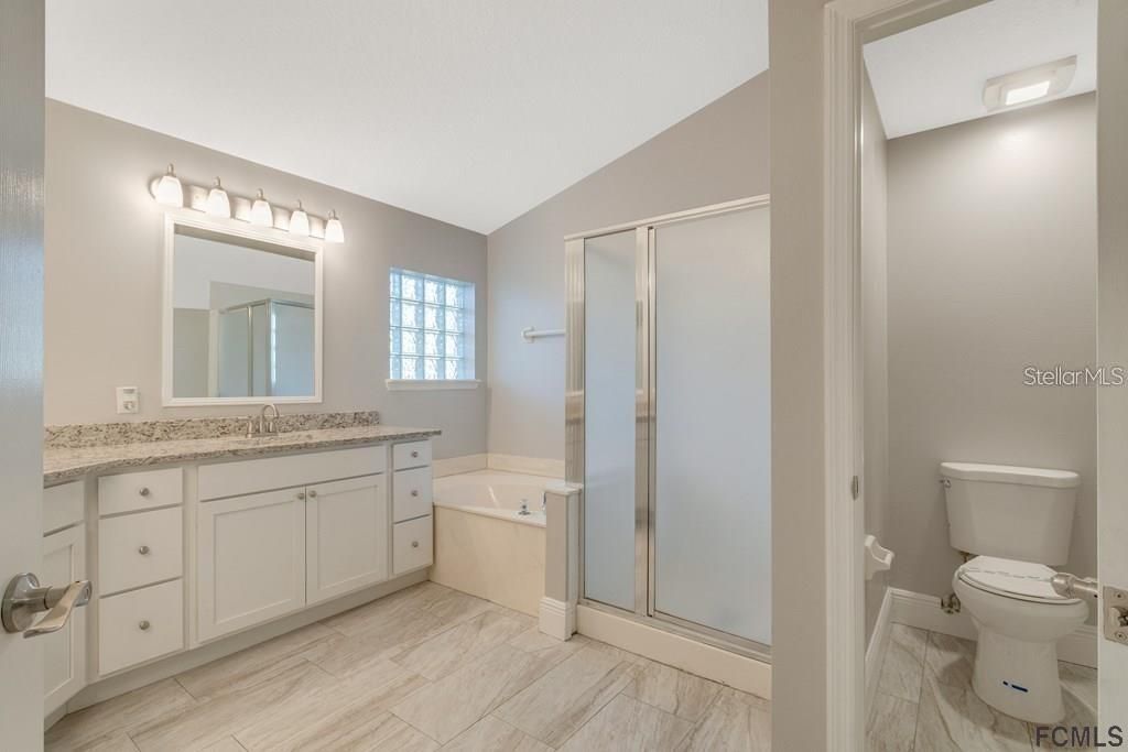 For Rent: $3,200 (4 beds, 3 baths, 2466 Square Feet)