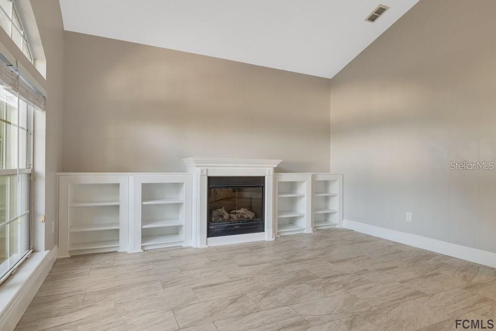 For Rent: $3,200 (4 beds, 3 baths, 2466 Square Feet)