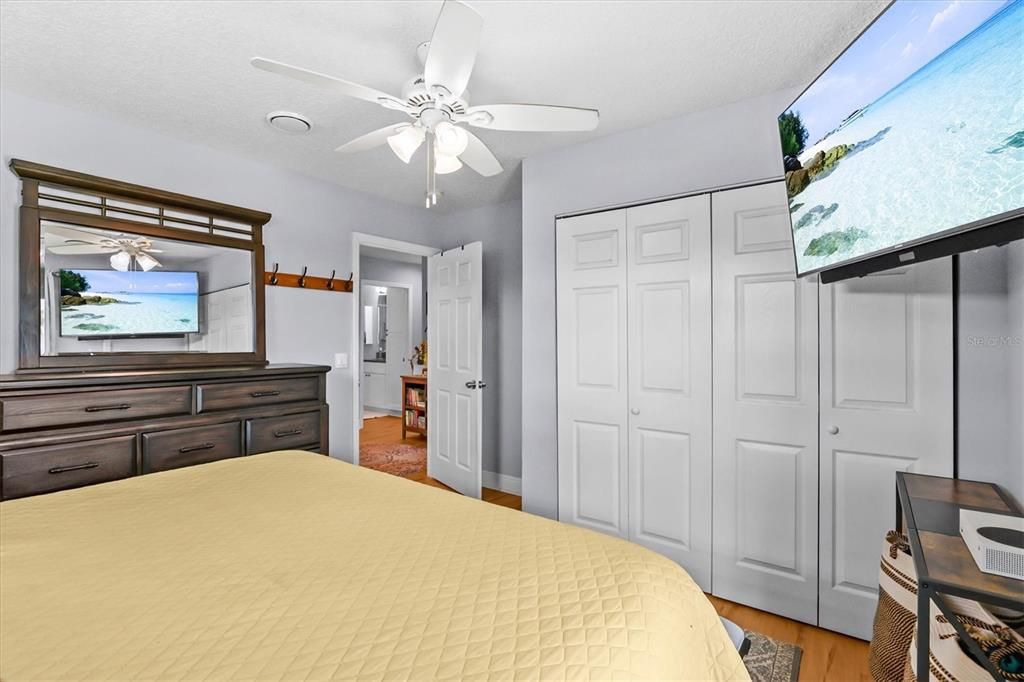 For Sale: $569,900 (3 beds, 2 baths, 1722 Square Feet)