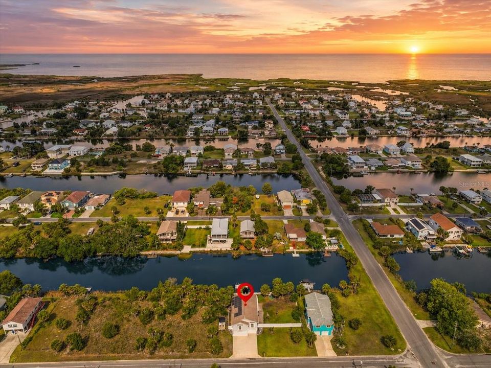 For Sale: $569,900 (3 beds, 2 baths, 1722 Square Feet)
