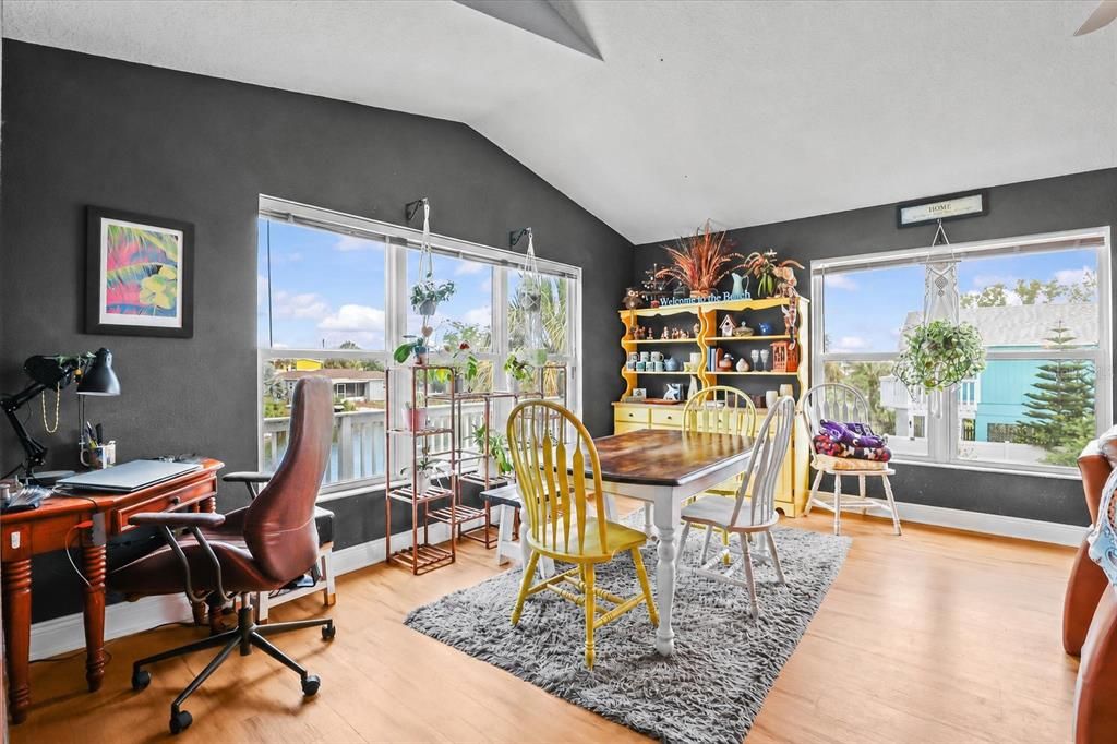For Sale: $569,900 (3 beds, 2 baths, 1722 Square Feet)