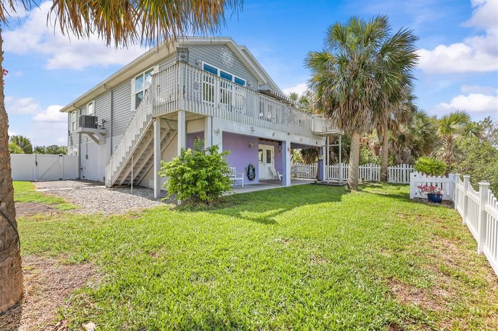 For Sale: $569,900 (3 beds, 2 baths, 1722 Square Feet)