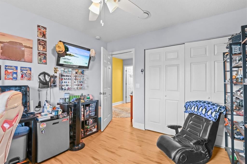 For Sale: $569,900 (3 beds, 2 baths, 1722 Square Feet)