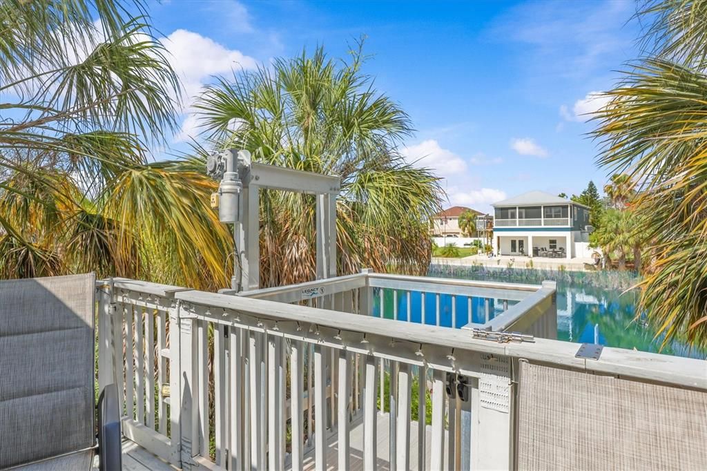 For Sale: $569,900 (3 beds, 2 baths, 1722 Square Feet)