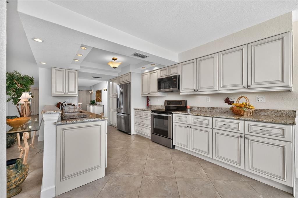 For Sale: $449,900 (3 beds, 2 baths, 2280 Square Feet)