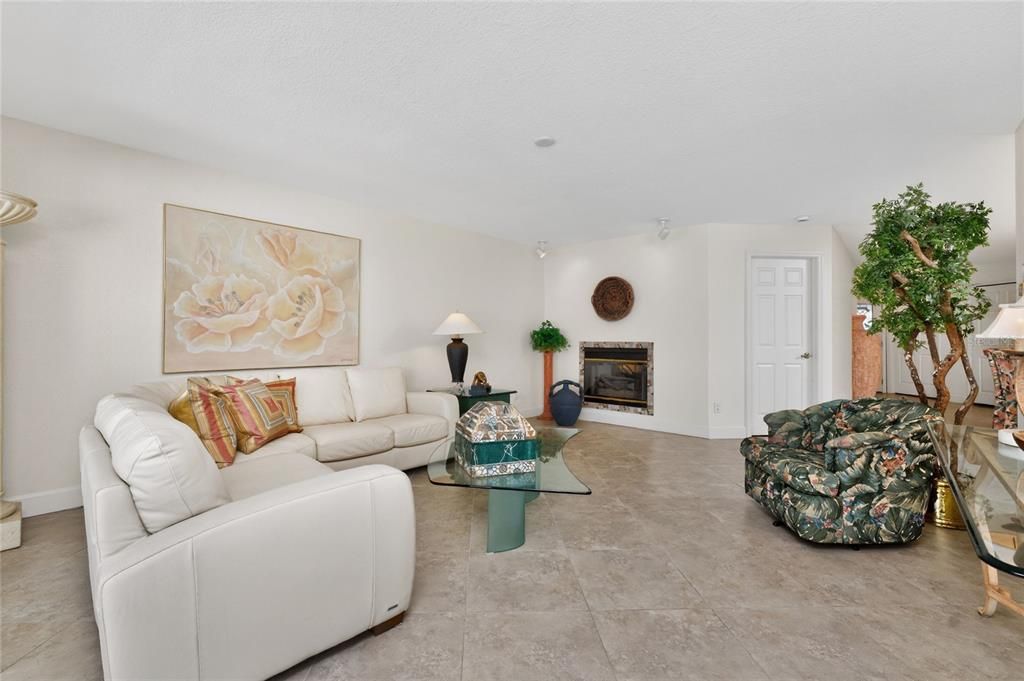 For Sale: $449,900 (3 beds, 2 baths, 2280 Square Feet)