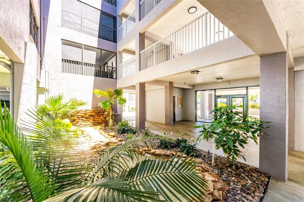 For Sale: $449,900 (3 beds, 2 baths, 2280 Square Feet)