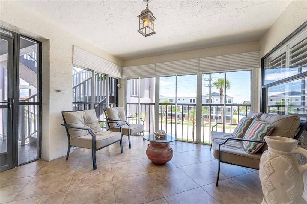 For Sale: $449,900 (3 beds, 2 baths, 2280 Square Feet)