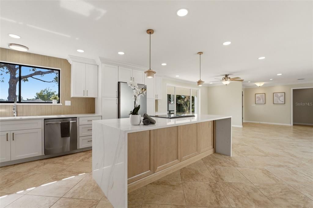 For Sale: $669,000 (4 beds, 4 baths, 3051 Square Feet)