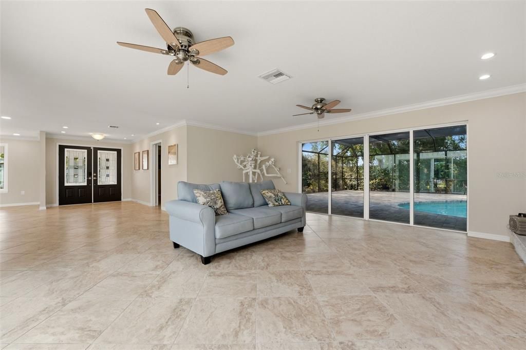 For Sale: $669,000 (4 beds, 4 baths, 3051 Square Feet)