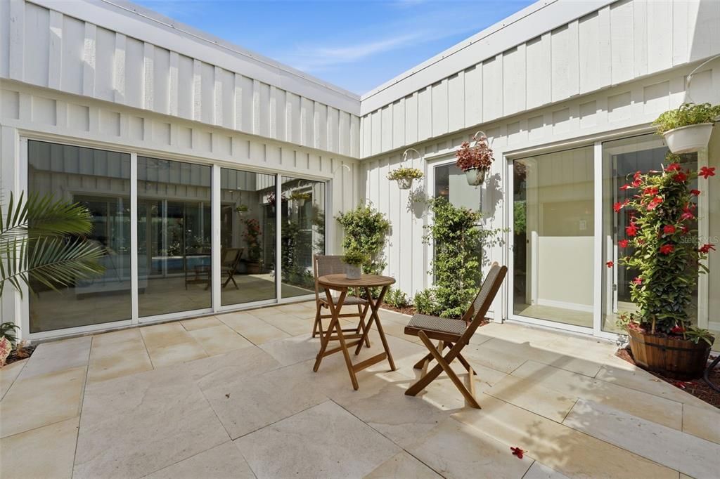For Sale: $669,000 (4 beds, 4 baths, 3051 Square Feet)