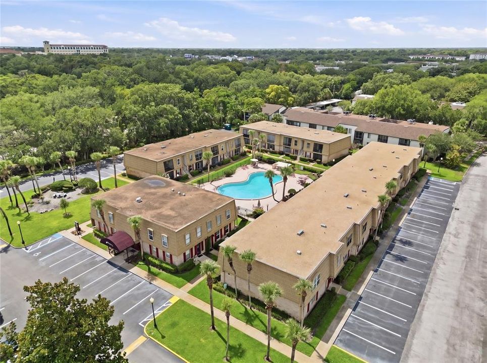 For Sale: $164,999 (1 beds, 1 baths, 793 Square Feet)