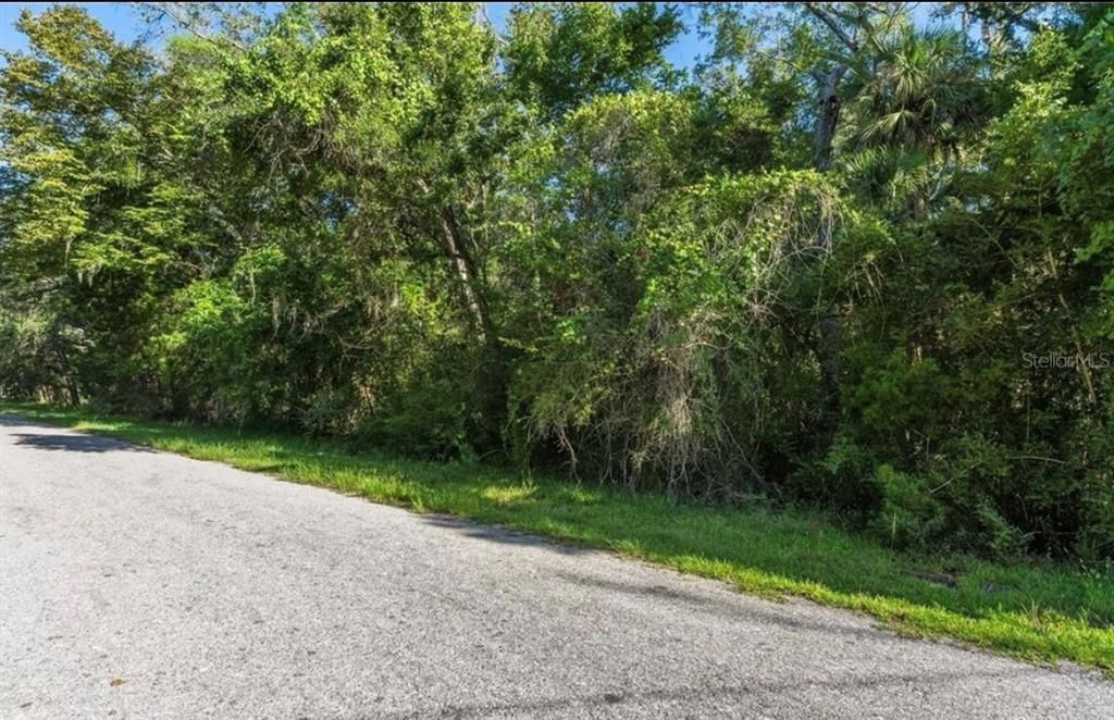En Venta: $90,000 (0.47 acres)