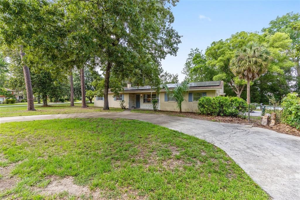 For Sale: $310,000 (4 beds, 2 baths, 2074 Square Feet)
