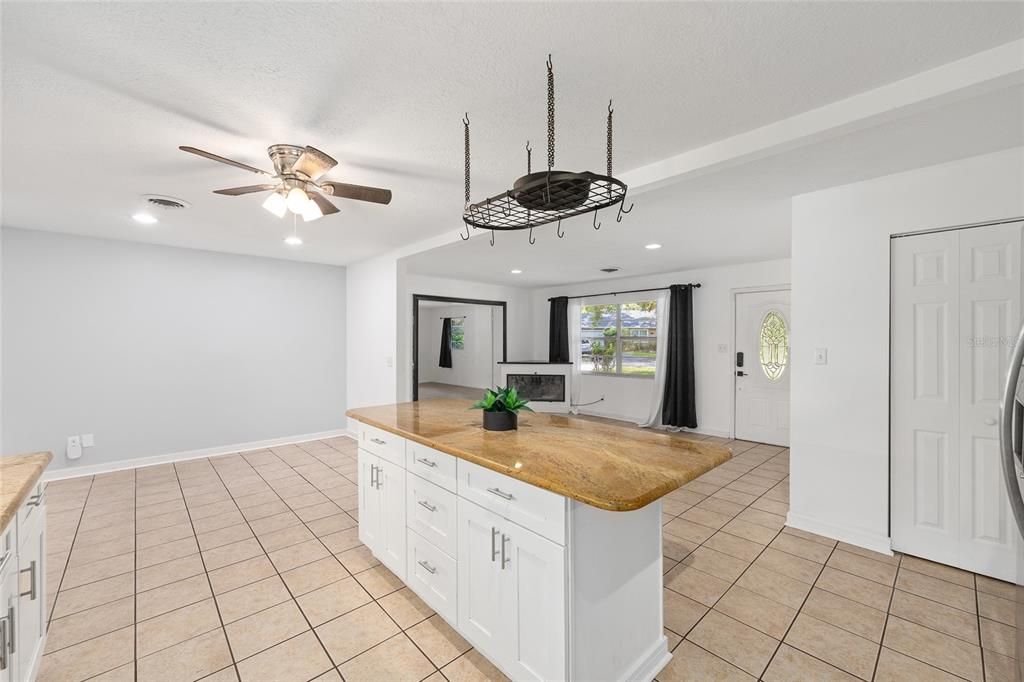 For Sale: $310,000 (4 beds, 2 baths, 2074 Square Feet)