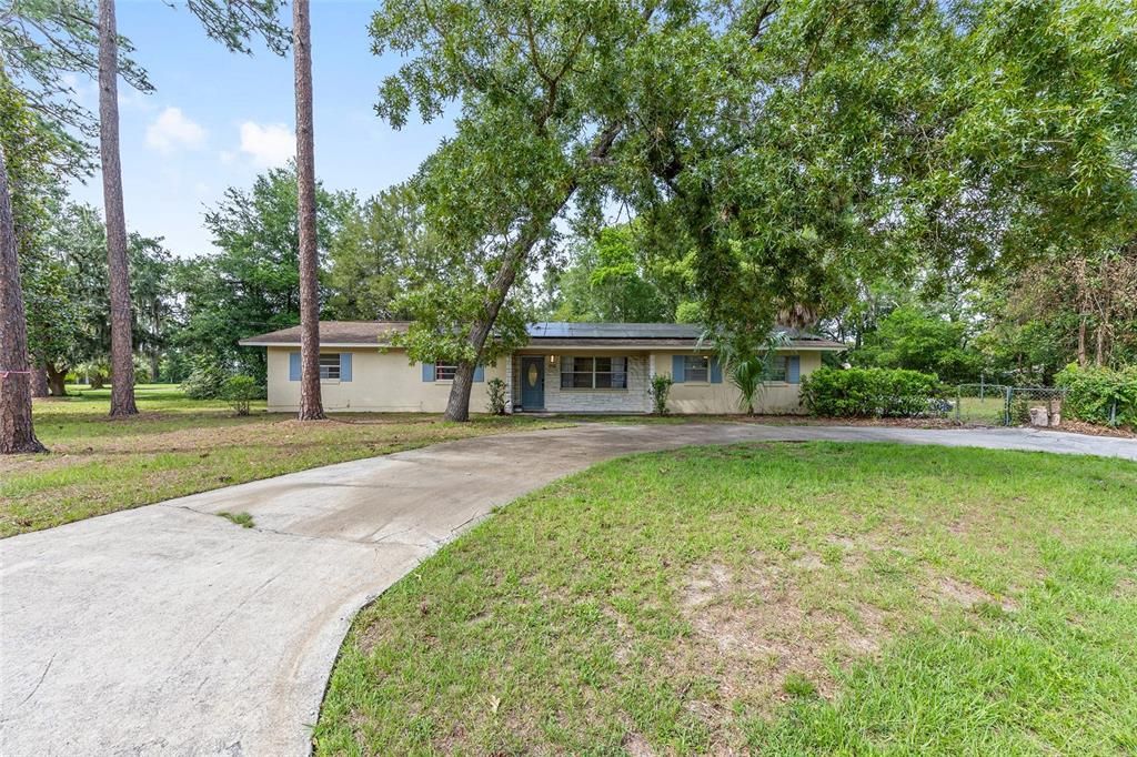 For Sale: $310,000 (4 beds, 2 baths, 2074 Square Feet)