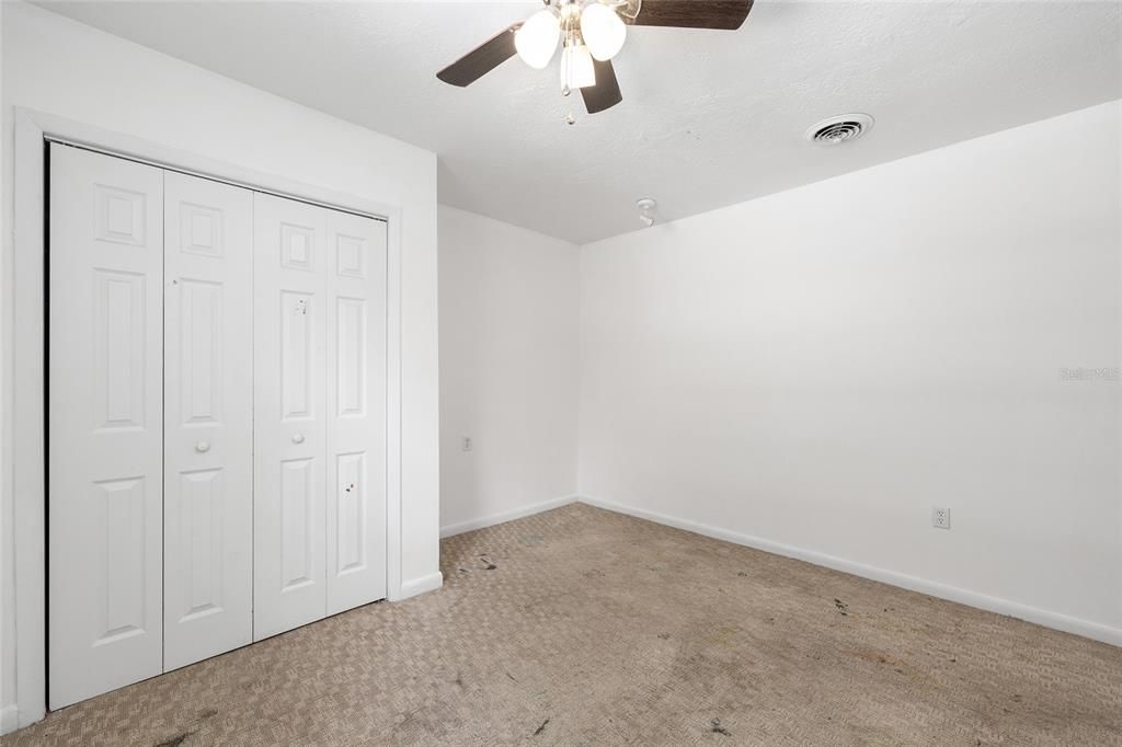 For Sale: $310,000 (4 beds, 2 baths, 2074 Square Feet)