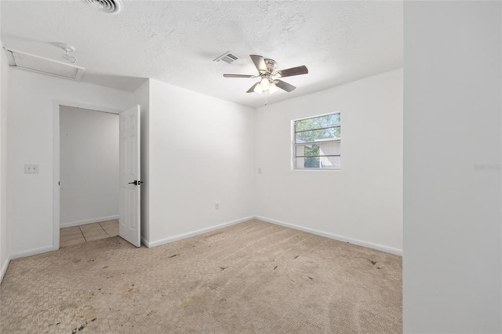 For Sale: $310,000 (4 beds, 2 baths, 2074 Square Feet)