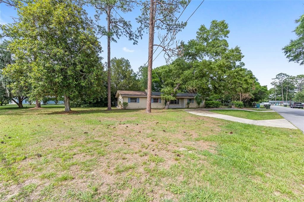 For Sale: $310,000 (4 beds, 2 baths, 2074 Square Feet)