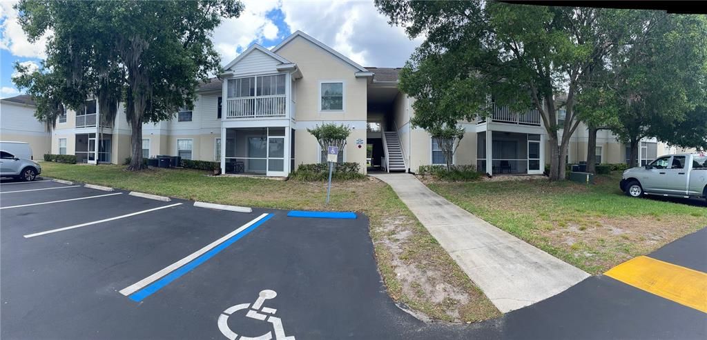 For Sale: $190,000 (2 beds, 2 baths, 1045 Square Feet)