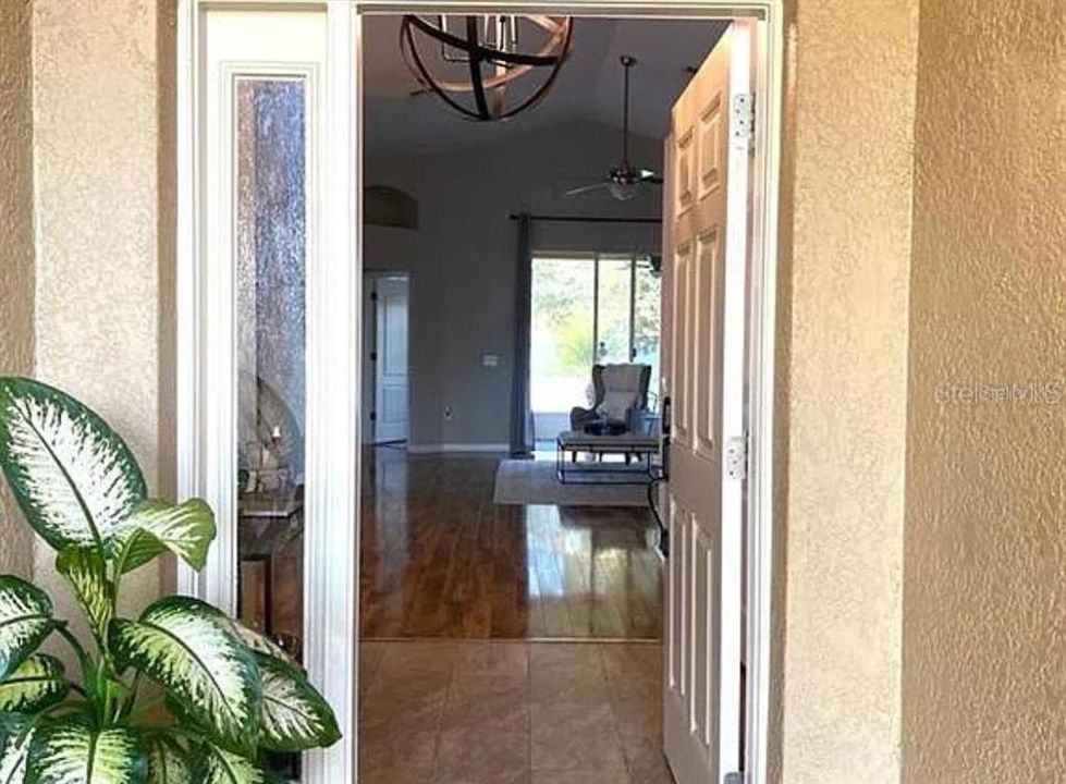 For Rent: $2,550 (3 beds, 2 baths, 1640 Square Feet)