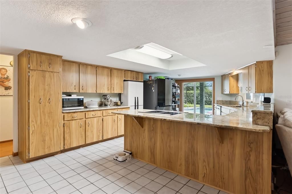 For Sale: $499,990 (3 beds, 2 baths, 2322 Square Feet)