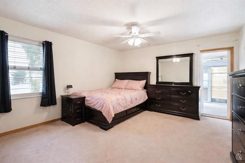 For Sale: $499,990 (3 beds, 2 baths, 2322 Square Feet)
