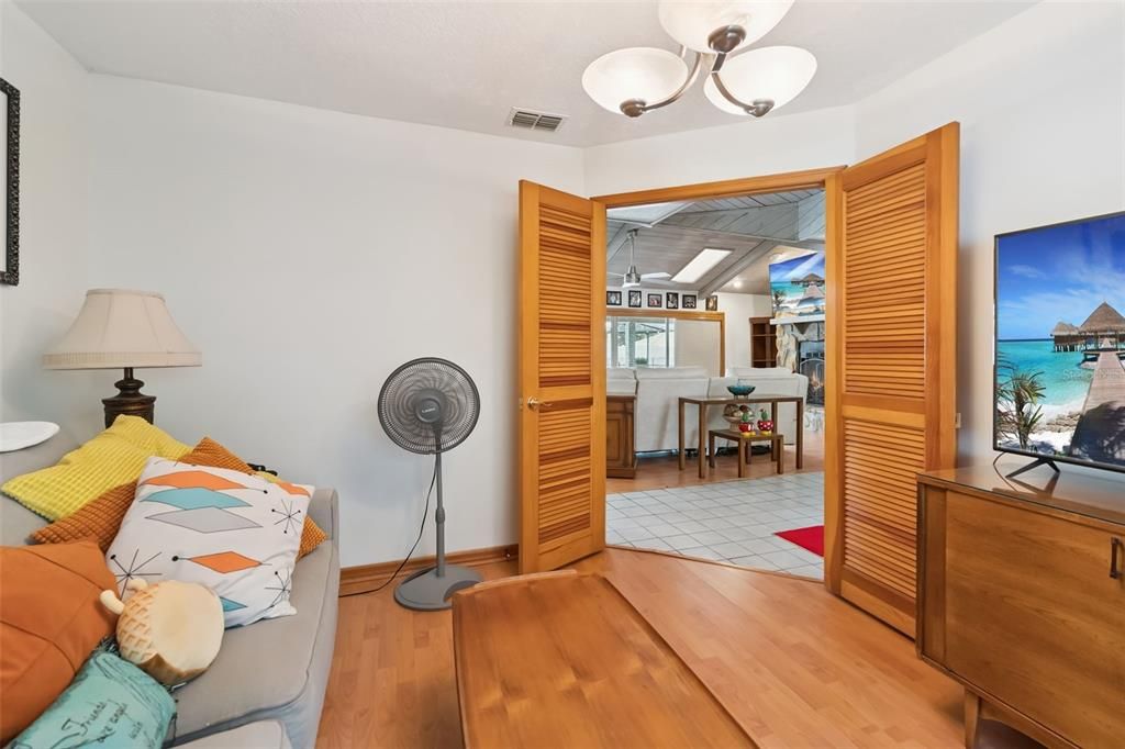 For Sale: $499,990 (3 beds, 2 baths, 2322 Square Feet)