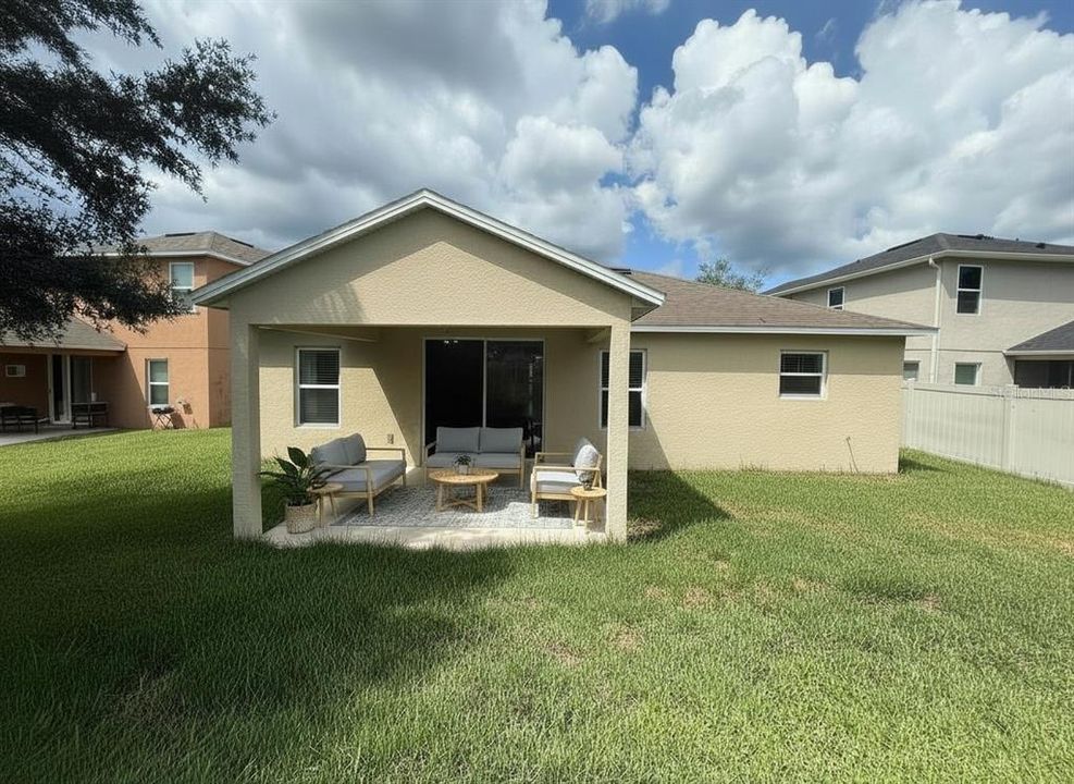 For Sale: $305,000 (3 beds, 2 baths, 1875 Square Feet)