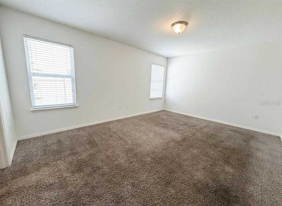 For Sale: $305,000 (3 beds, 2 baths, 1875 Square Feet)