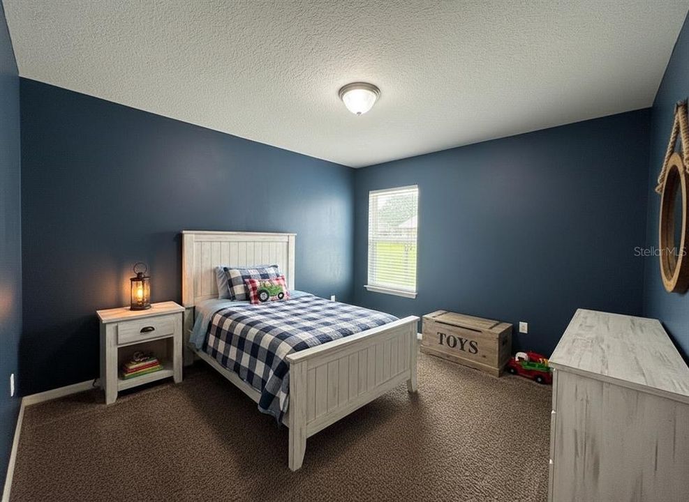 For Sale: $305,000 (3 beds, 2 baths, 1875 Square Feet)