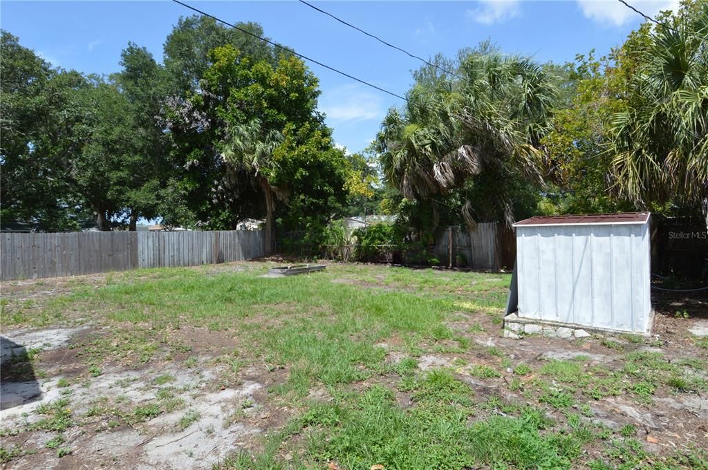 For Rent: $1,800 (3 beds, 1 baths, 1011 Square Feet)