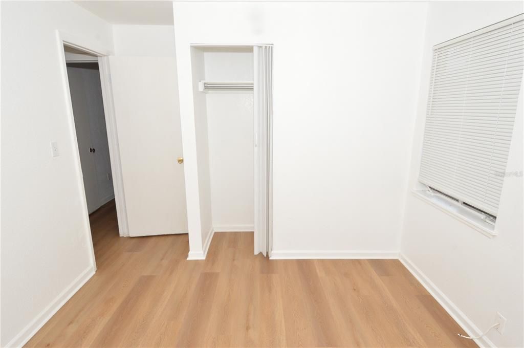 For Rent: $1,800 (3 beds, 1 baths, 1011 Square Feet)
