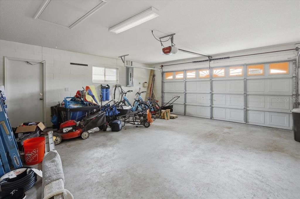 For Sale: $769,000 (3 beds, 2 baths, 2029 Square Feet)