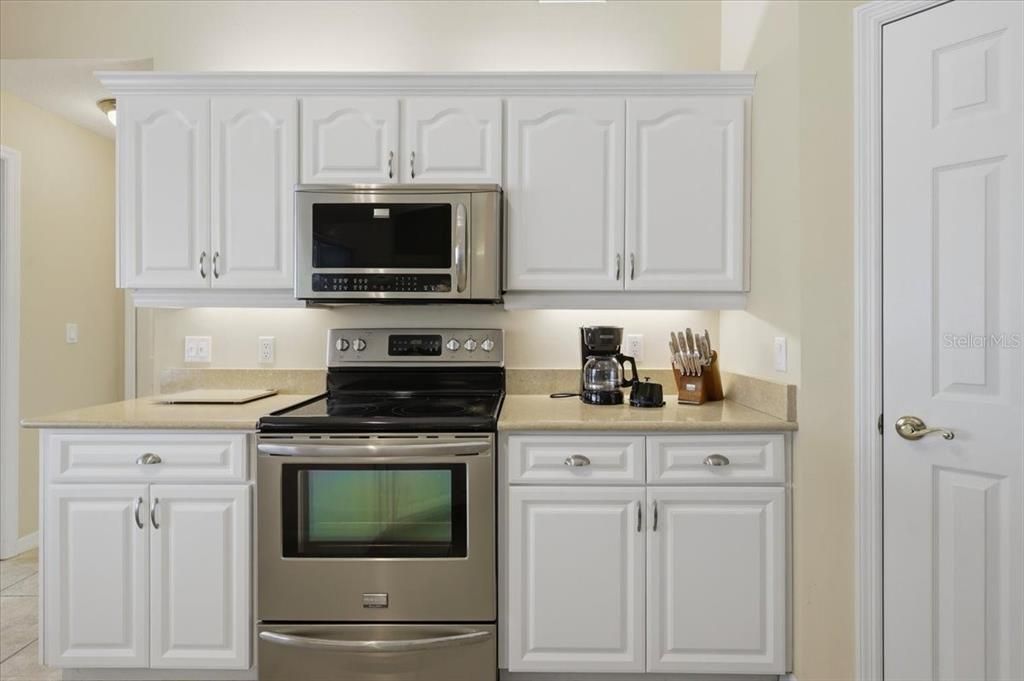 For Sale: $769,000 (3 beds, 2 baths, 2029 Square Feet)