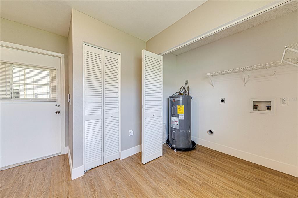 En Venta: $219,900 (2 camas, 2 baños, 1150 Pies cuadrados)