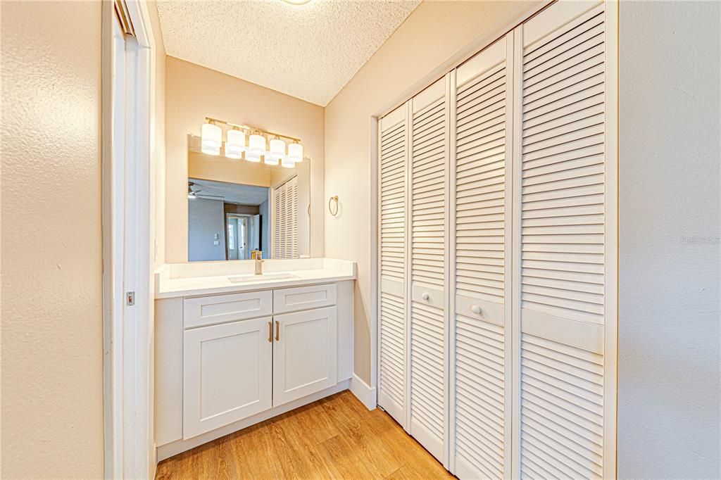 En Venta: $219,900 (2 camas, 2 baños, 1150 Pies cuadrados)
