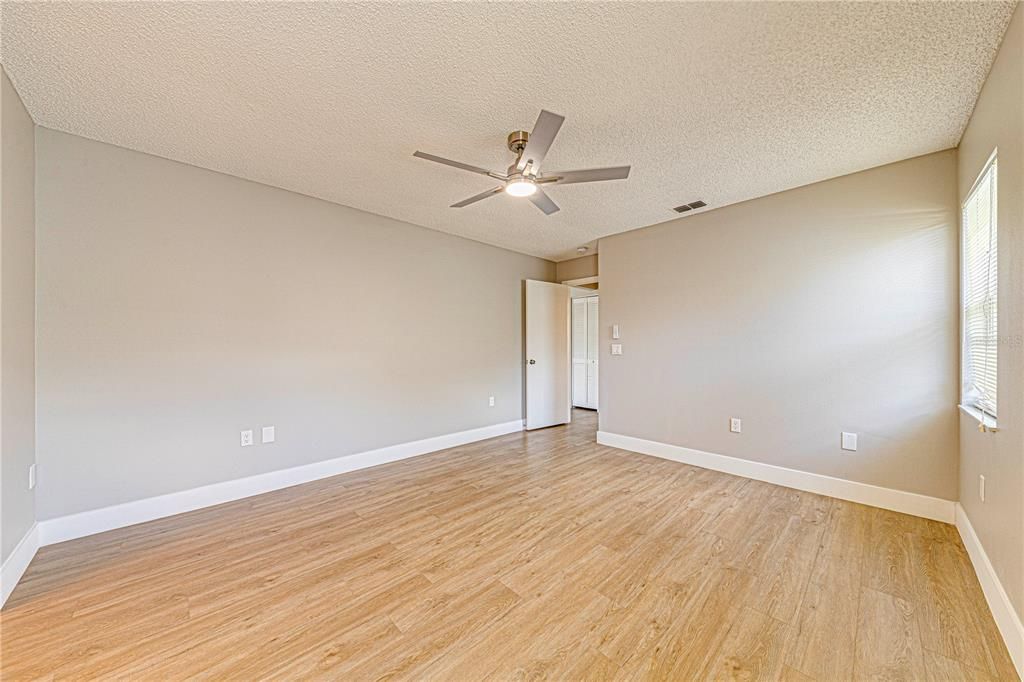 En Venta: $219,900 (2 camas, 2 baños, 1150 Pies cuadrados)