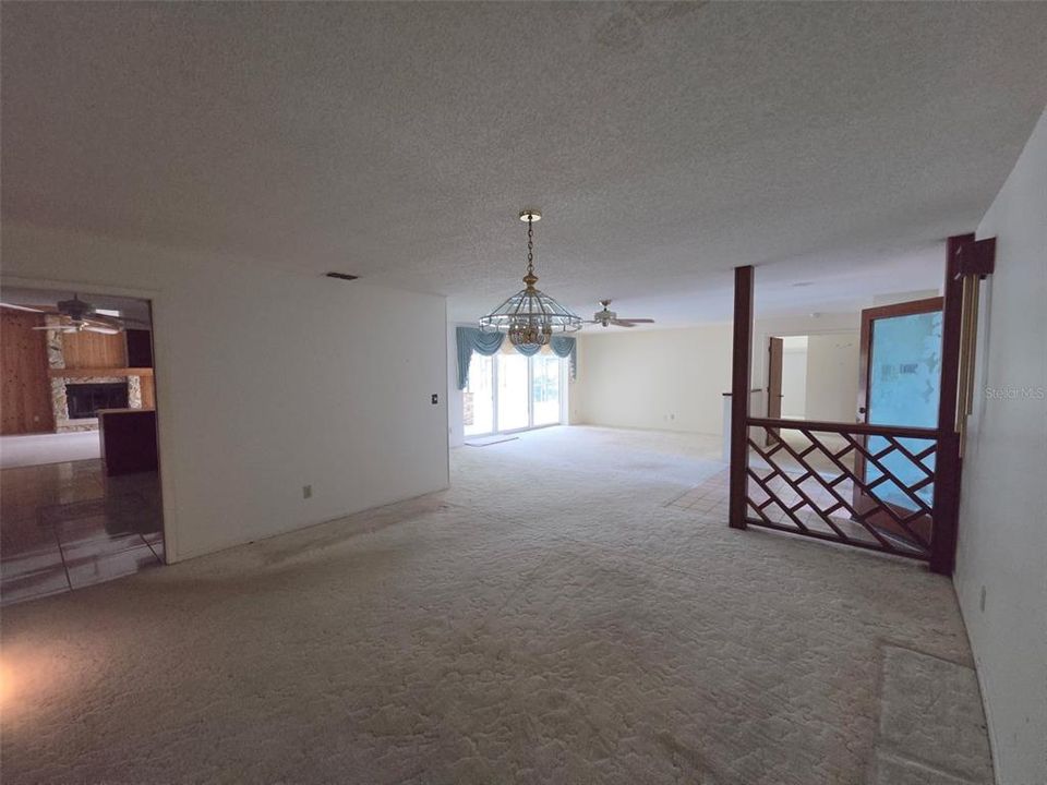 For Sale: $749,000 (5 beds, 3 baths, 3172 Square Feet)